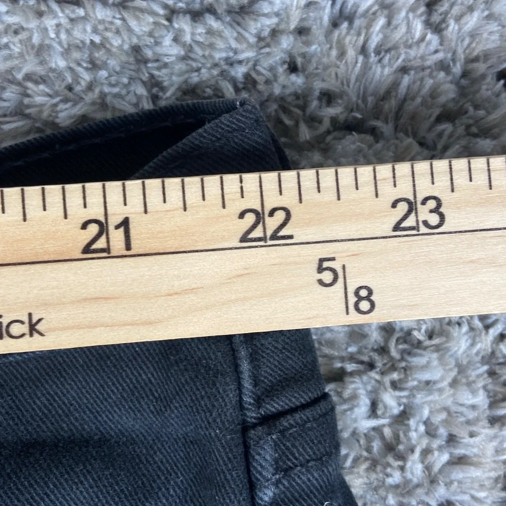 Levis measurements waist