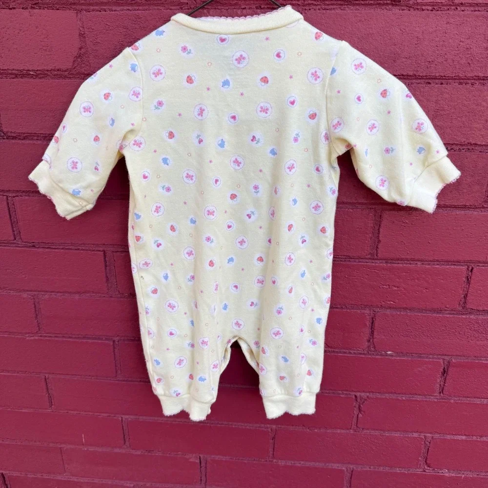 Child of Mine by Carters outfit good