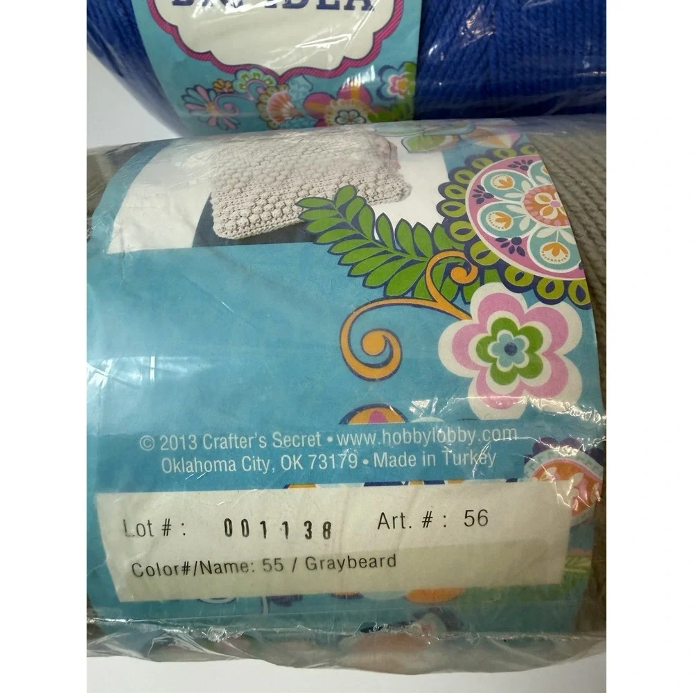 Crafter's Secret Big Idea Acrylic Yarn 2‎ Skeins New 16oz Each