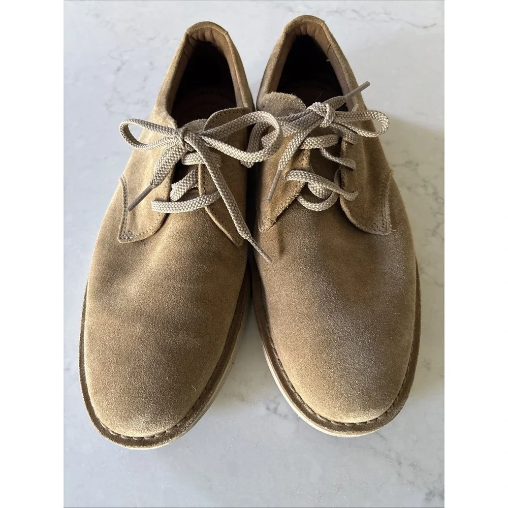 Clarks wear shoes up