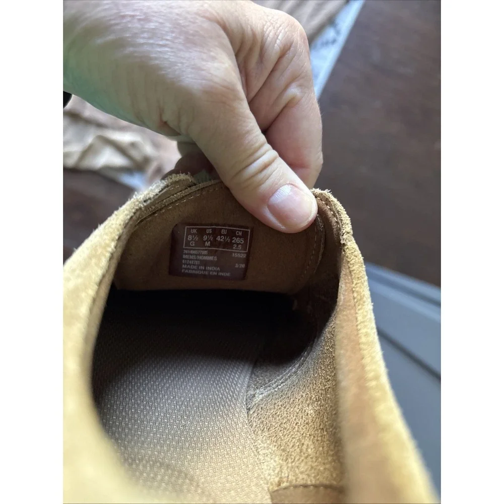 Clarks product suede all