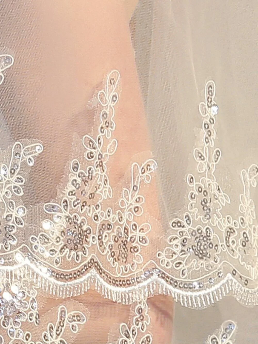 N/A bridal floral scalloped