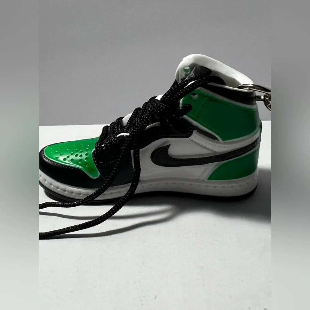 3D mini sneaker shoe keychain charm‎ Black and Green novelty trinkets gifts