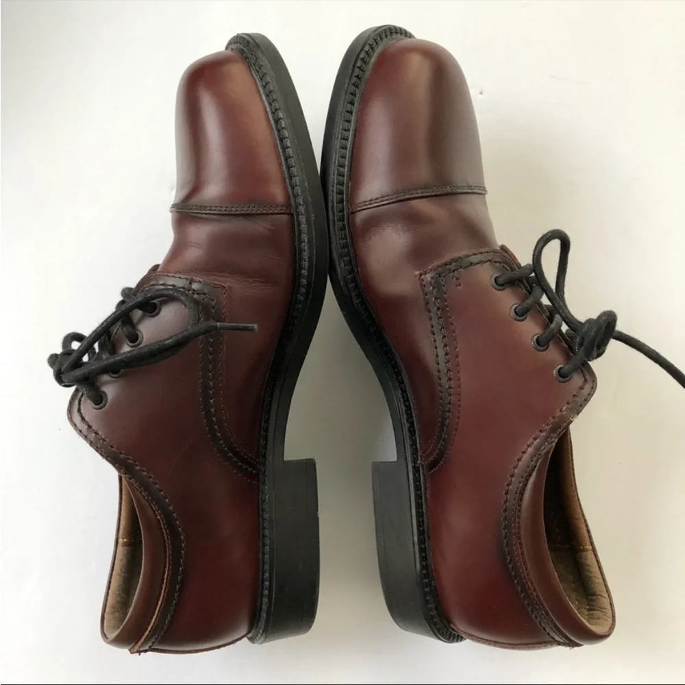 Dockers leather upper