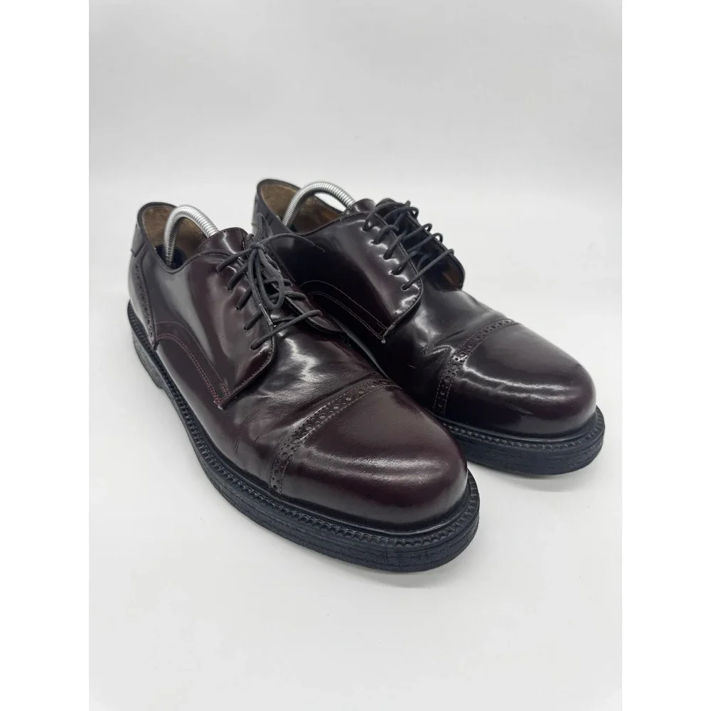G.H. Bass & Co. preowned shoes
