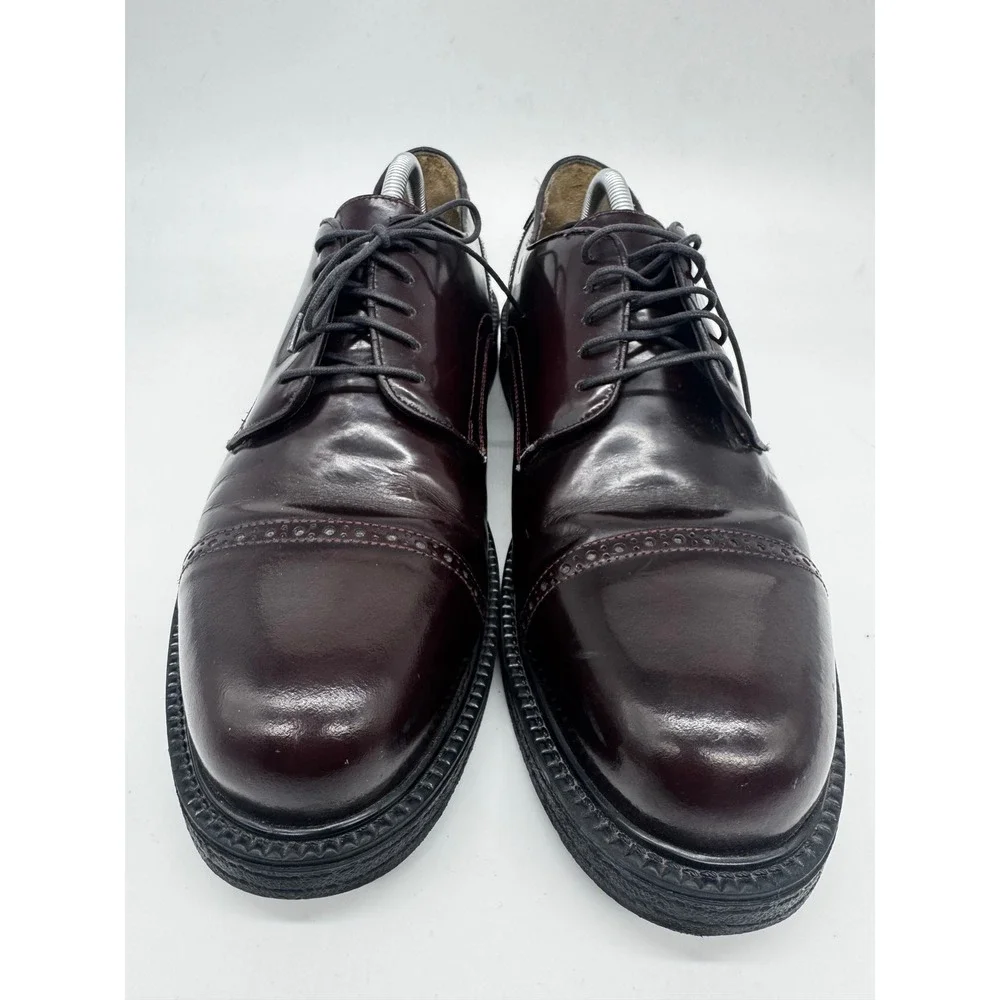 G.H. Bass & Co. preowned shoes