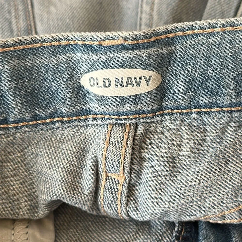 Old Navy approximate 138 daily