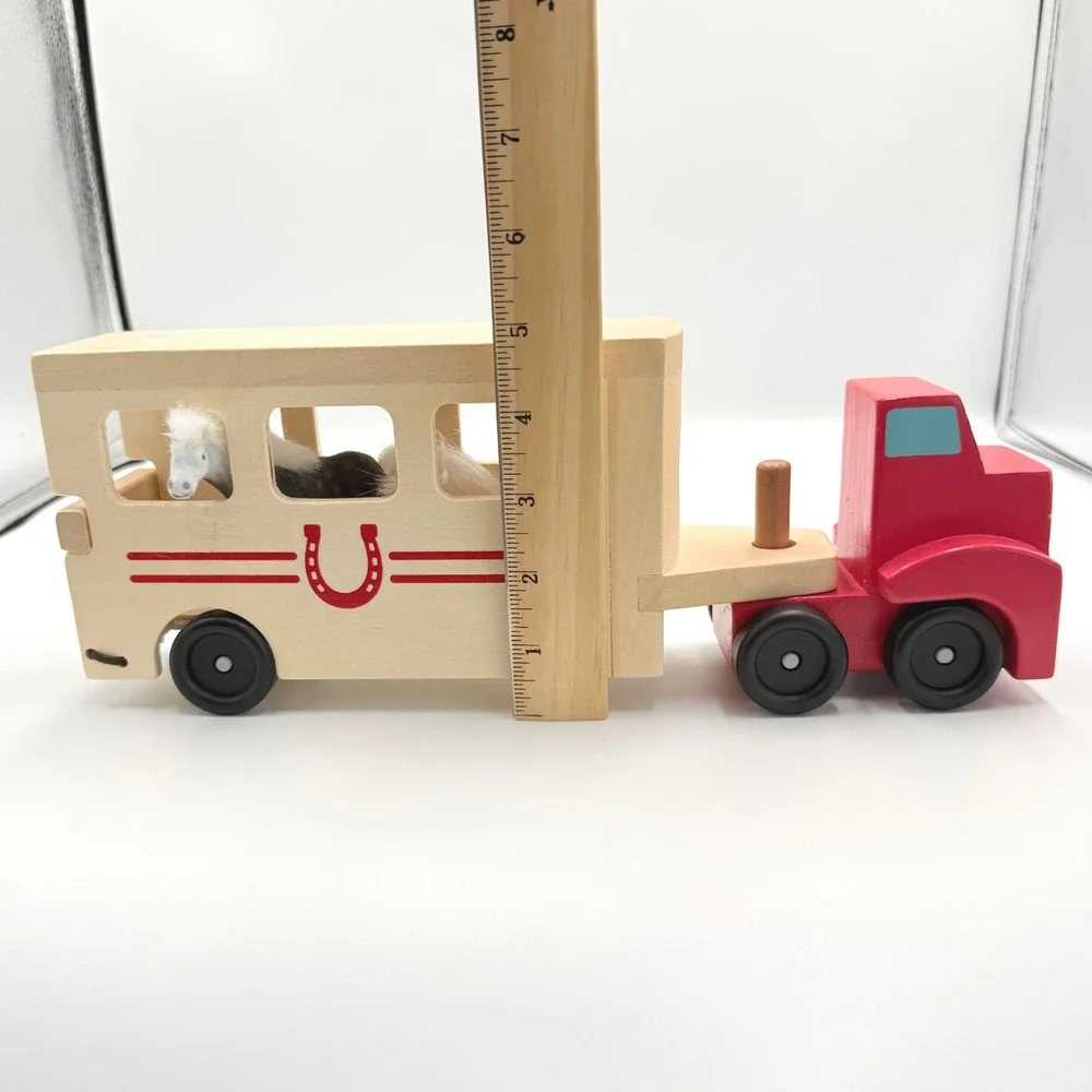 Melissa & Doug Horse Carrier & Stable Set Kids Wood Red Trailer Barn Figurines