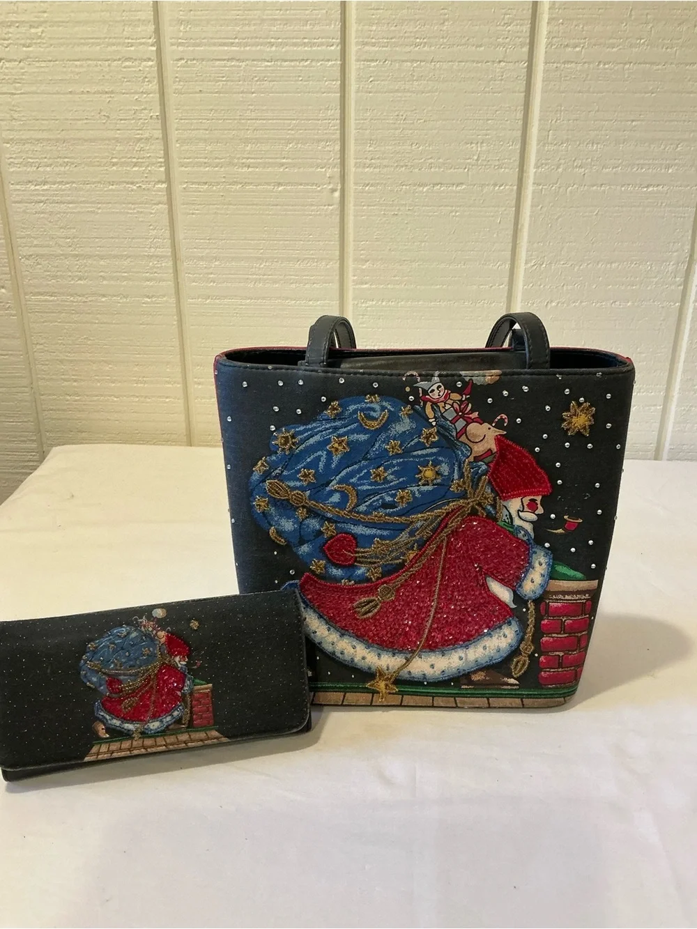 VTG Rare Mary Engelbreit “Believe” Santa Hand-Beaded purse with matching wallet