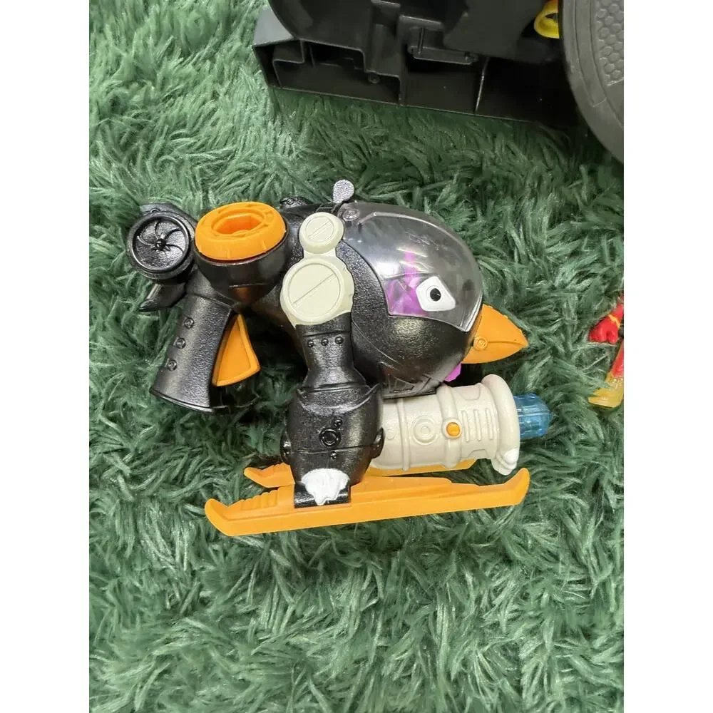 Fisher-Price Imaginext DC Super Friends Batcave Playset & 5 Figures, Penguin Jet