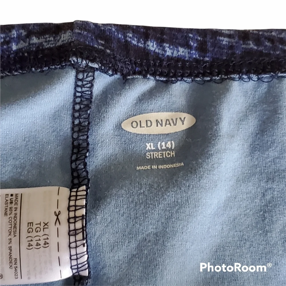 Old Navy rise flat laying