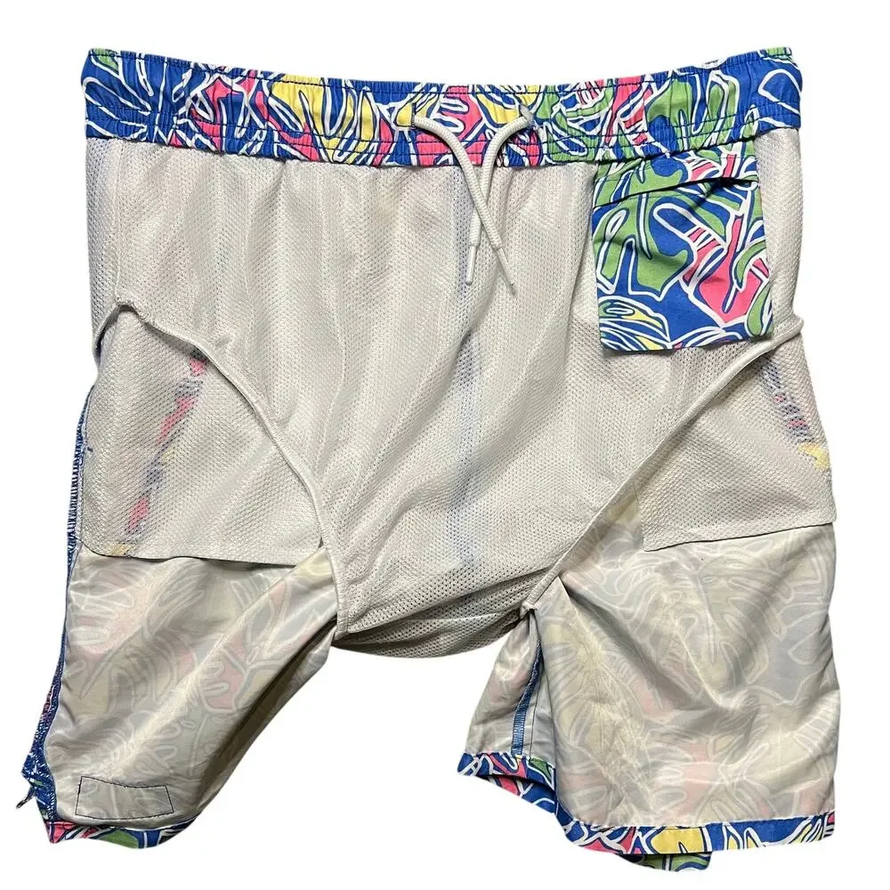 Vineyard Vines dive into