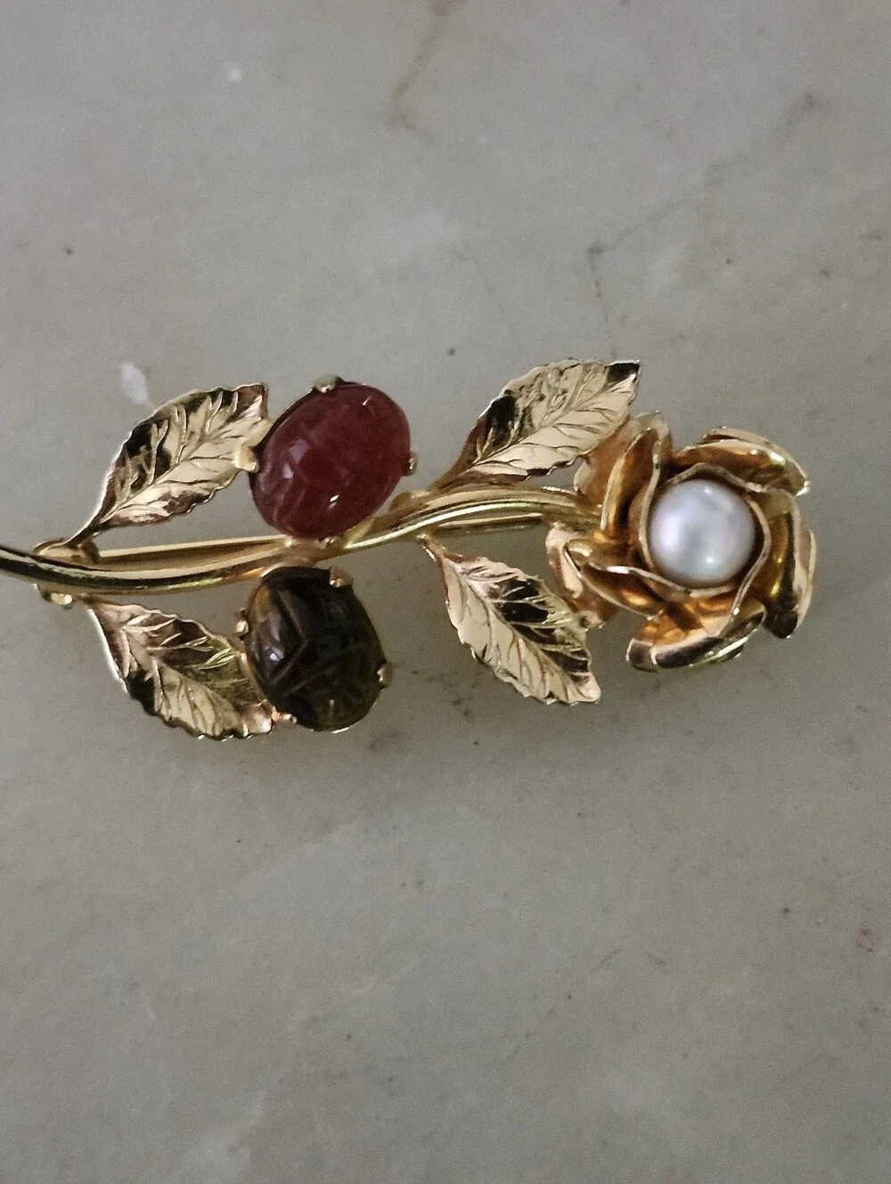 Vintage elegant gold