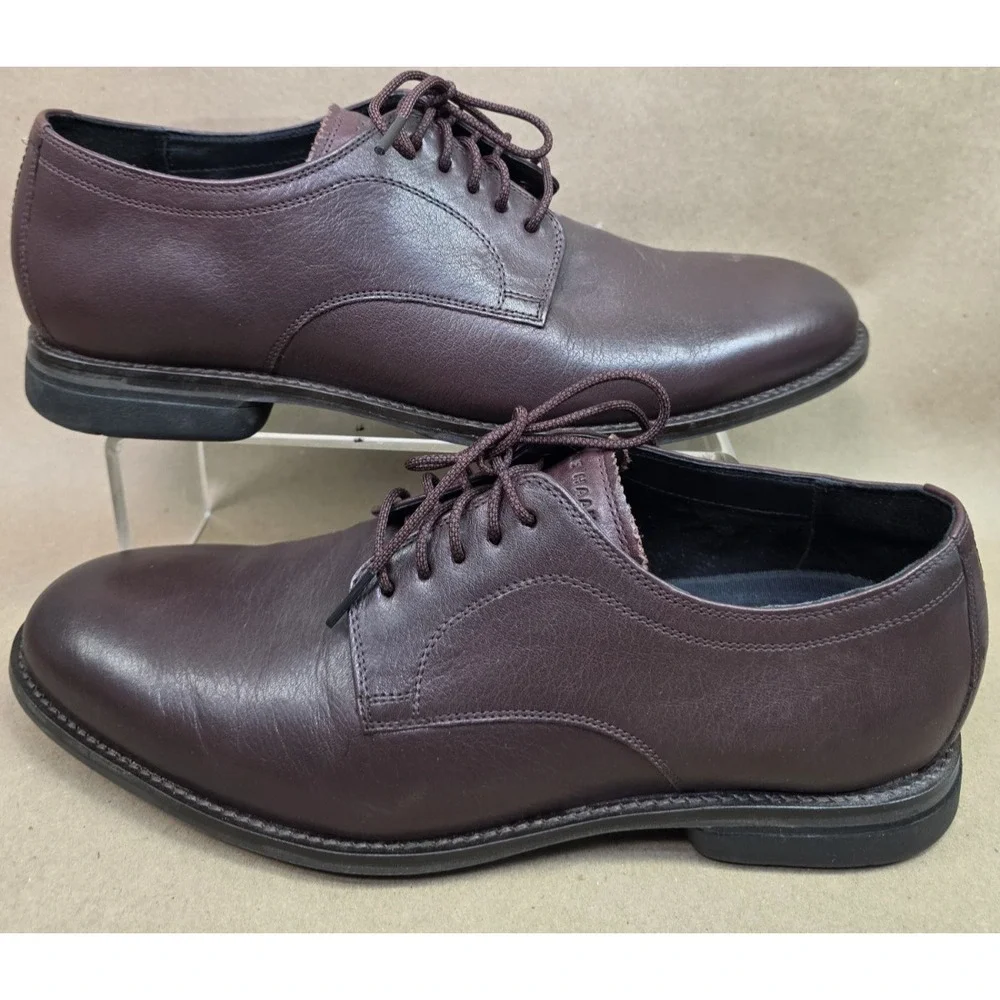 Cole Haan looks excellent tread