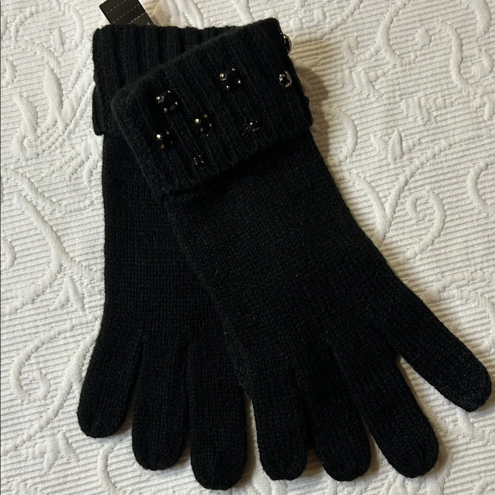 Victoria's Secret/PINK Bundle Accessory Trio. NWT. Gloves and Neck warmer