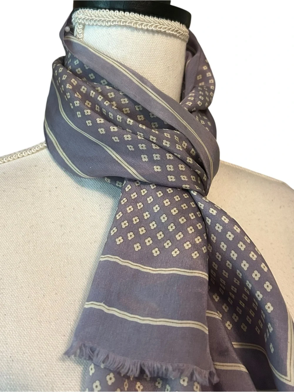 Vintage Calvin Klein 100% Silk Lightweight Oblong‎ Neck Scarf Mauve Grey