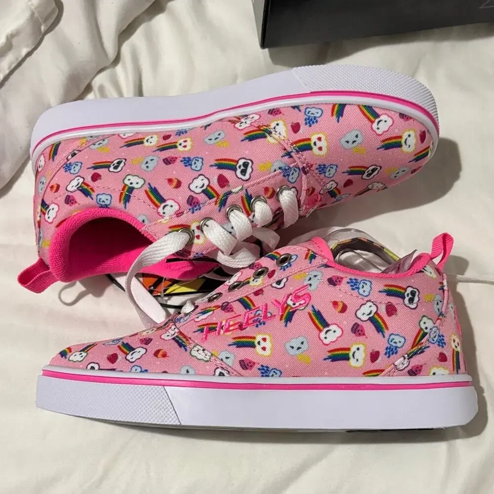Heelys pink shoe