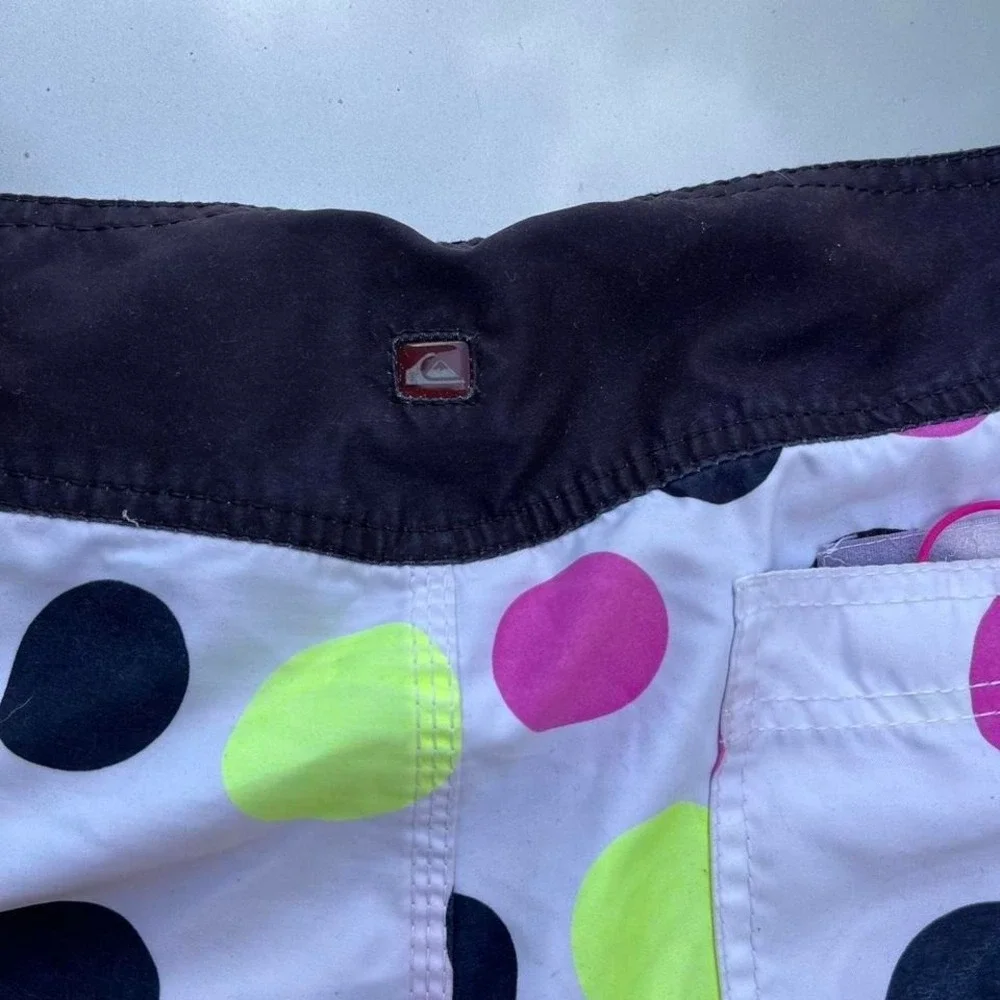 Quiksilver polka dot