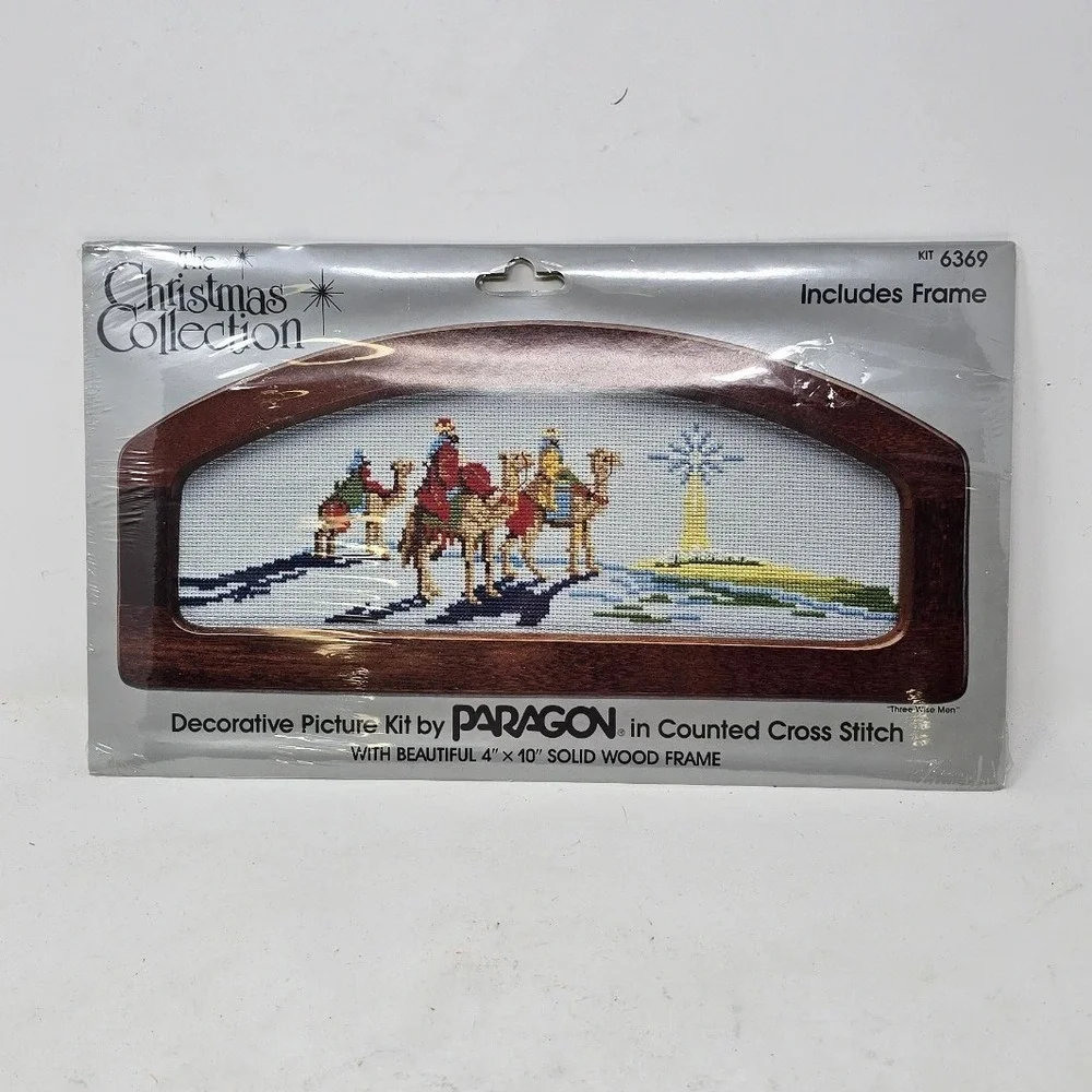 Vtg Paragon The Christmas Collection counted cross stitch 6369 kit w/wood frame