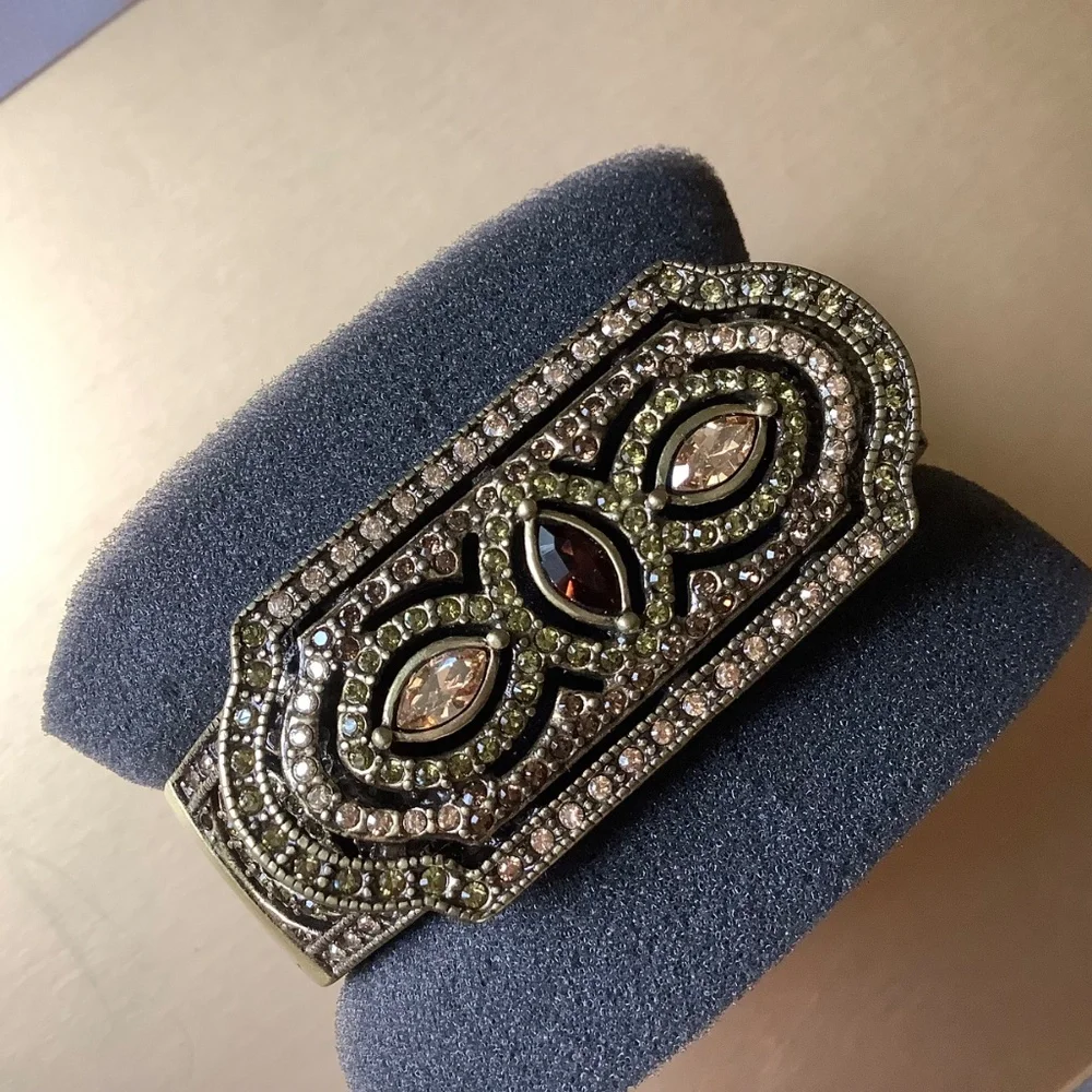 Heidi Daus box new
