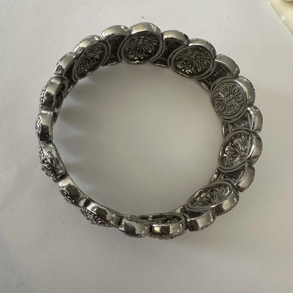 Source Unknown item silver