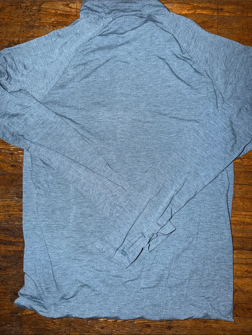 3/$15. Men’s NorthFace shirt S