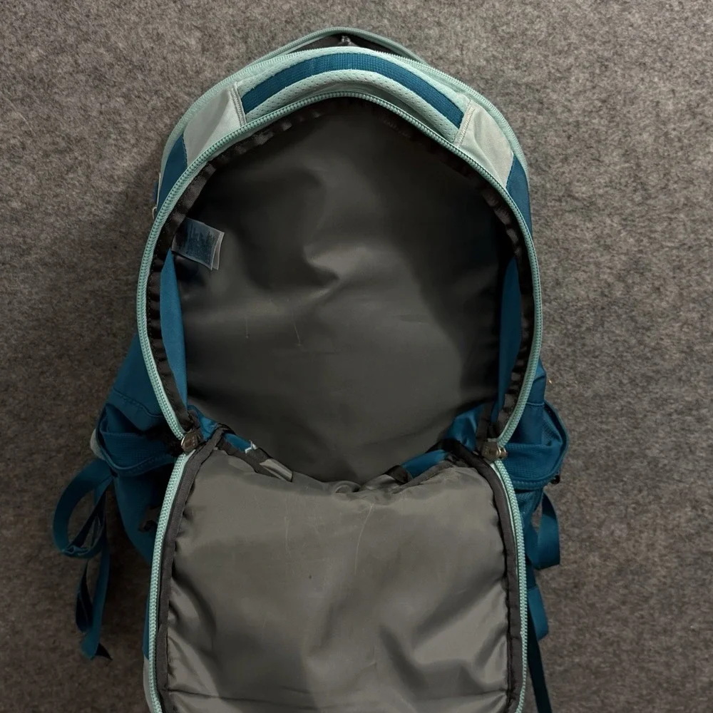 The North Face Borealis Backpack NF0A3KV4 Teal Aqua Blue Hiking Laptop Bag