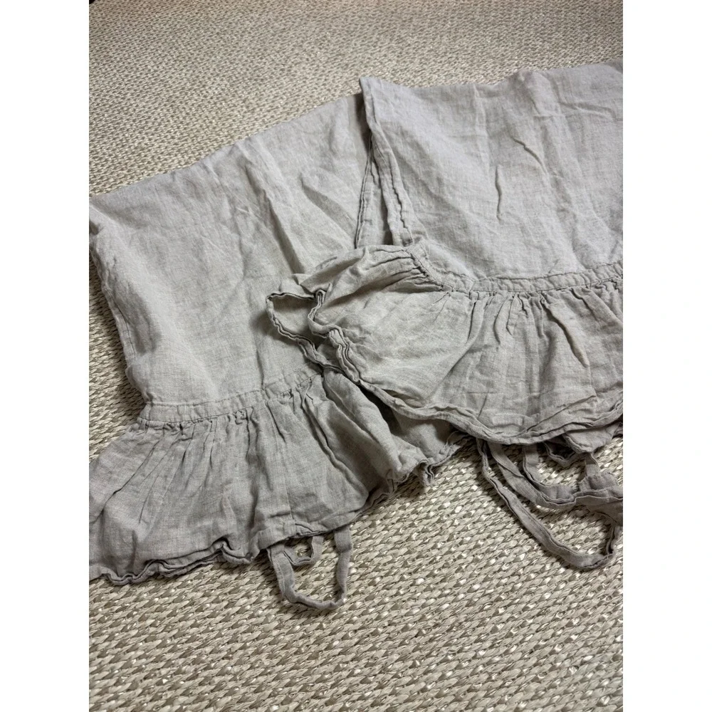 N/A linen ruffle