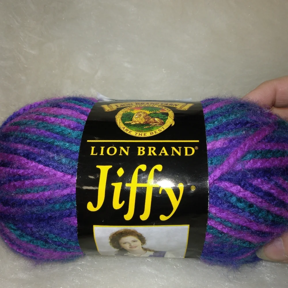 lion brand yarn lion