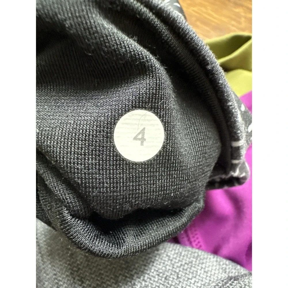 lululemon athletica Women's Ankle Leggings Speckled Logo Black/White 4