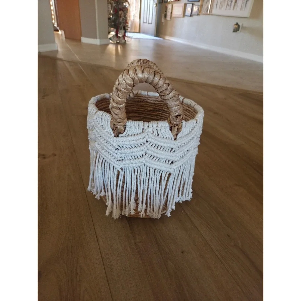 The Unbranded Brand charming woven