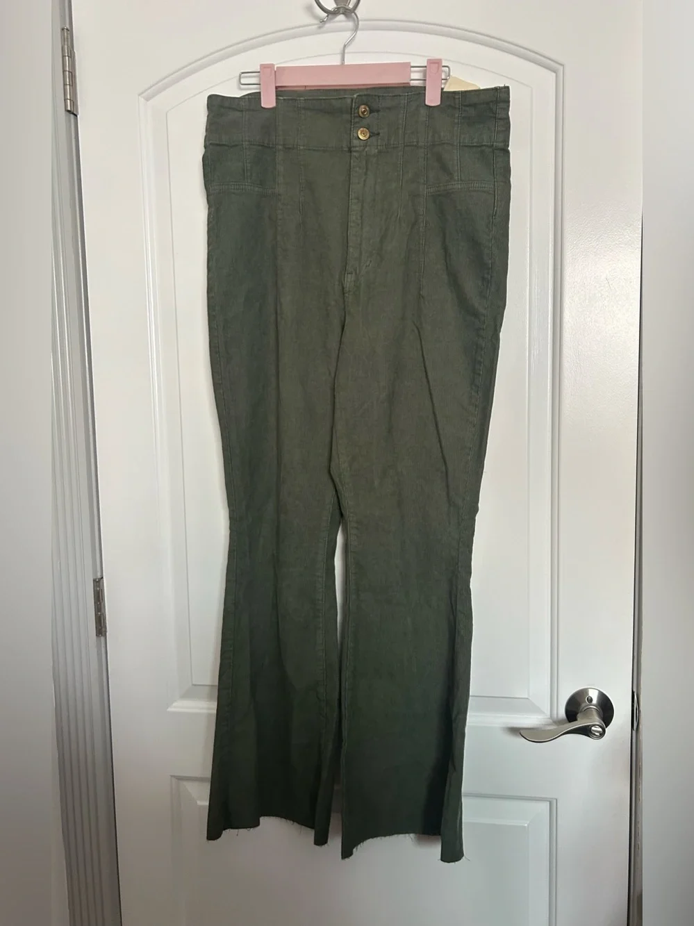 Free People Corduroy Jayde Flare Leg Pants Size 32 NWT Green Chic Retro 70s boho
