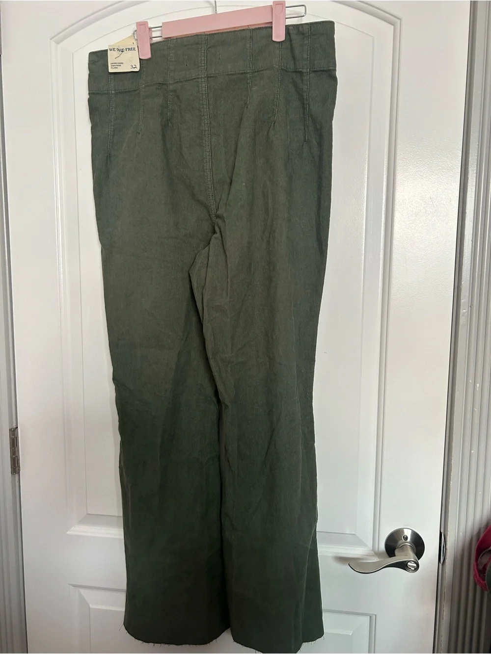 Free People Corduroy Jayde Flare Leg Pants Size 32 NWT Green Chic Retro 70s boho