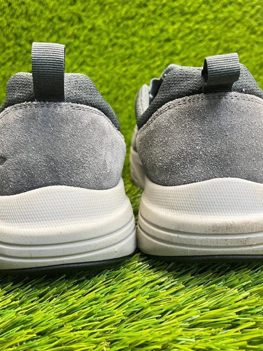 Skechers please review