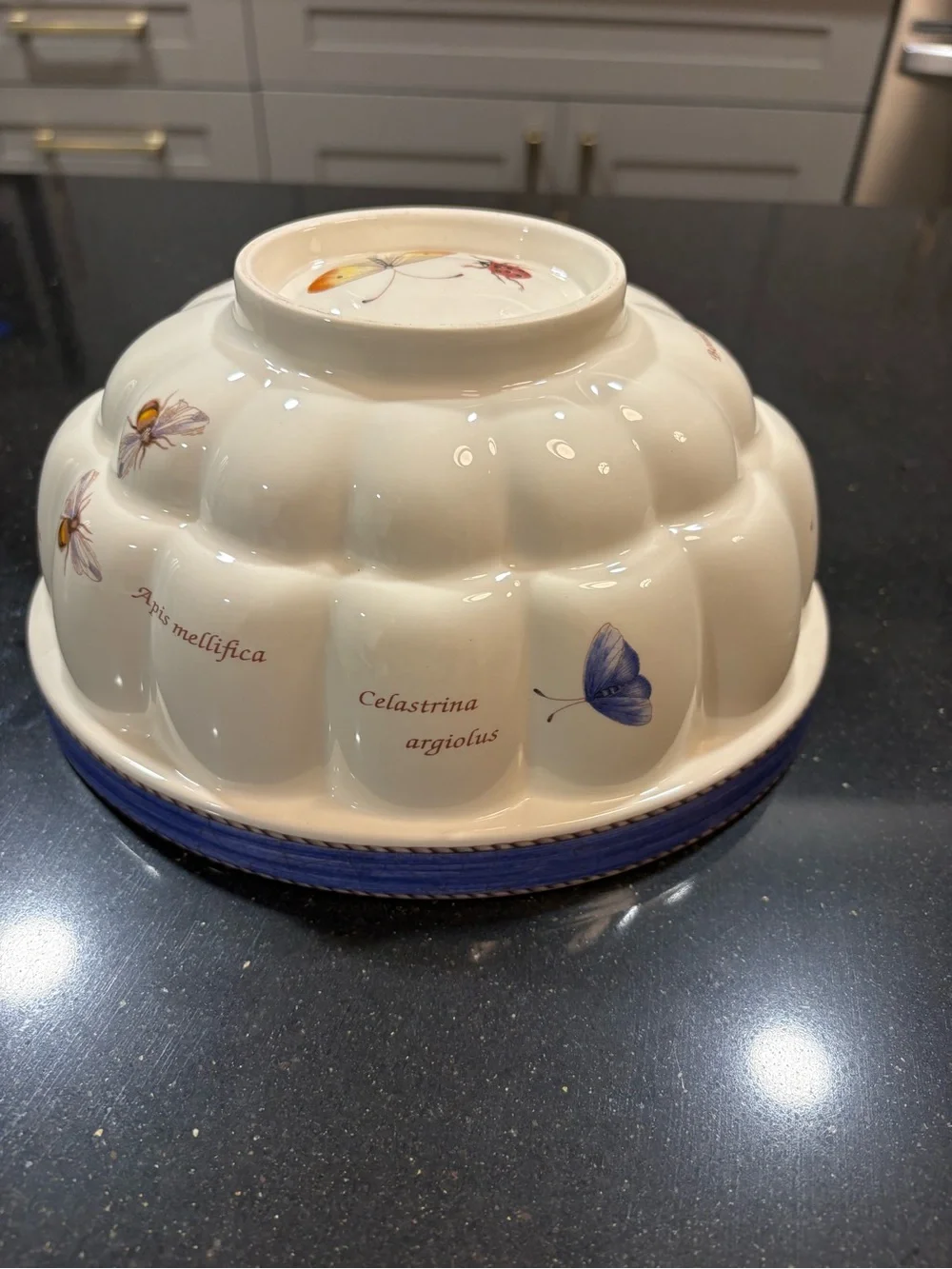 Wedgwood Sarah’s Garden Retired Gelatin Mold