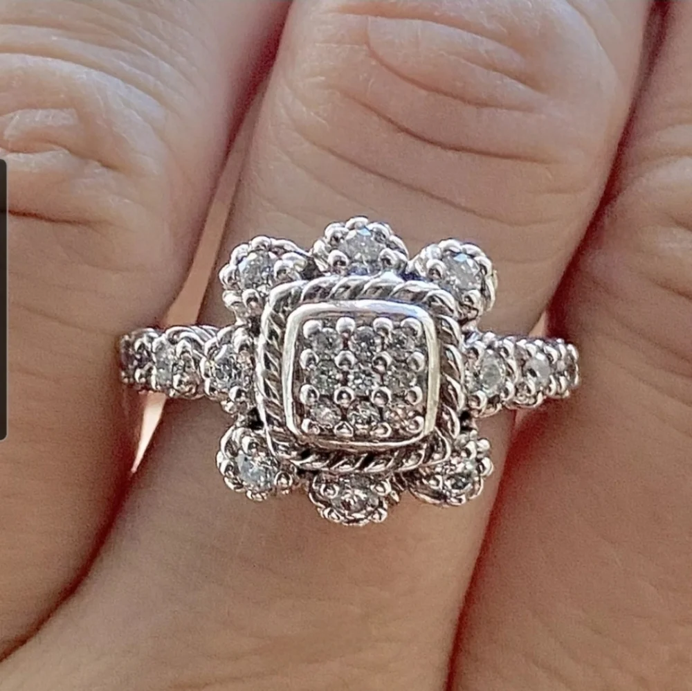 Judith Ripka .925 Floral Ring Size 7