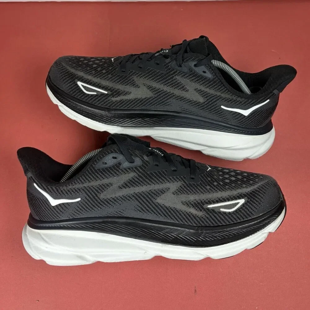 Hoka One One all our
