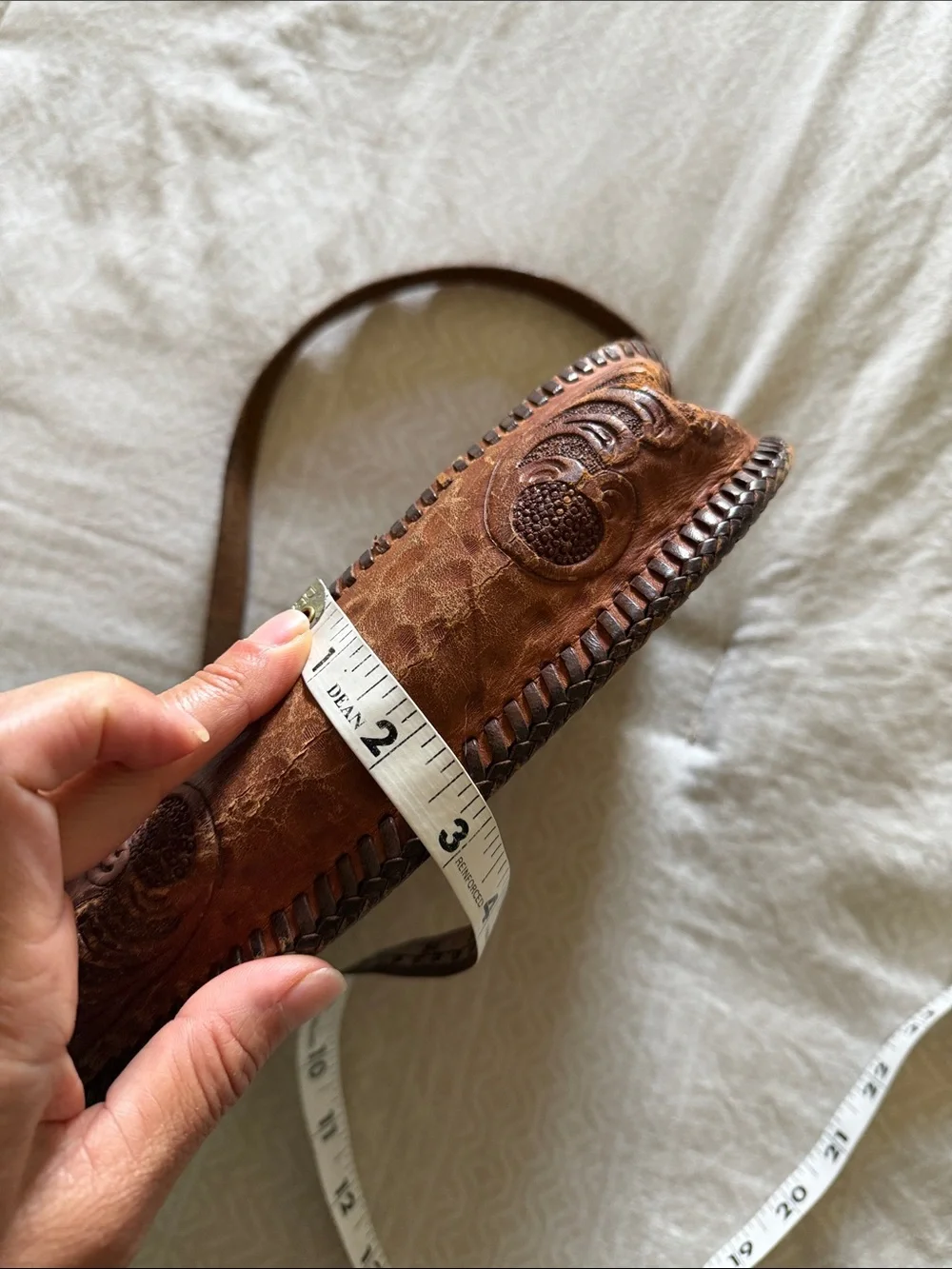 Vintage 70s Tooled Leather Floral Crossbody Purse 🤎 Western Boho