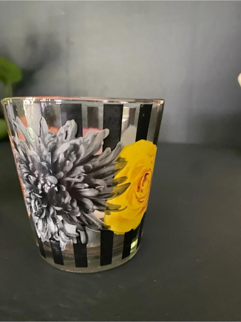 N/A stylish glass