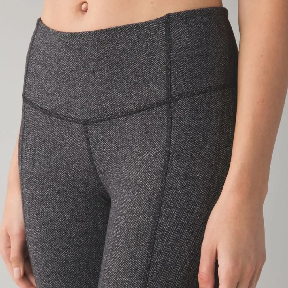 Lululemon Gather & Crow Crop Gray Herringbone Leggings Size 2