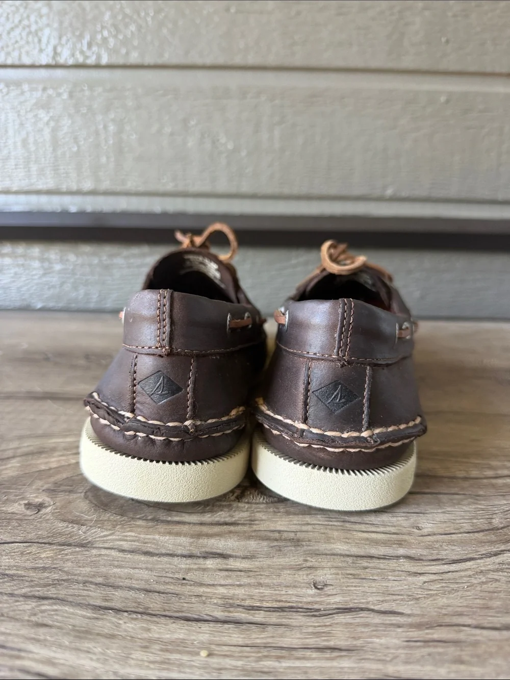 Sperry size top upper