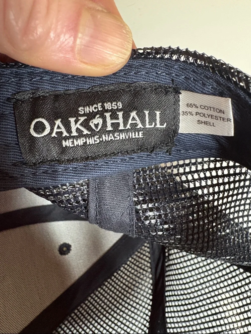 Oak Hall NWT Cotton/Poly Velcro Back Trucker Hat One Size