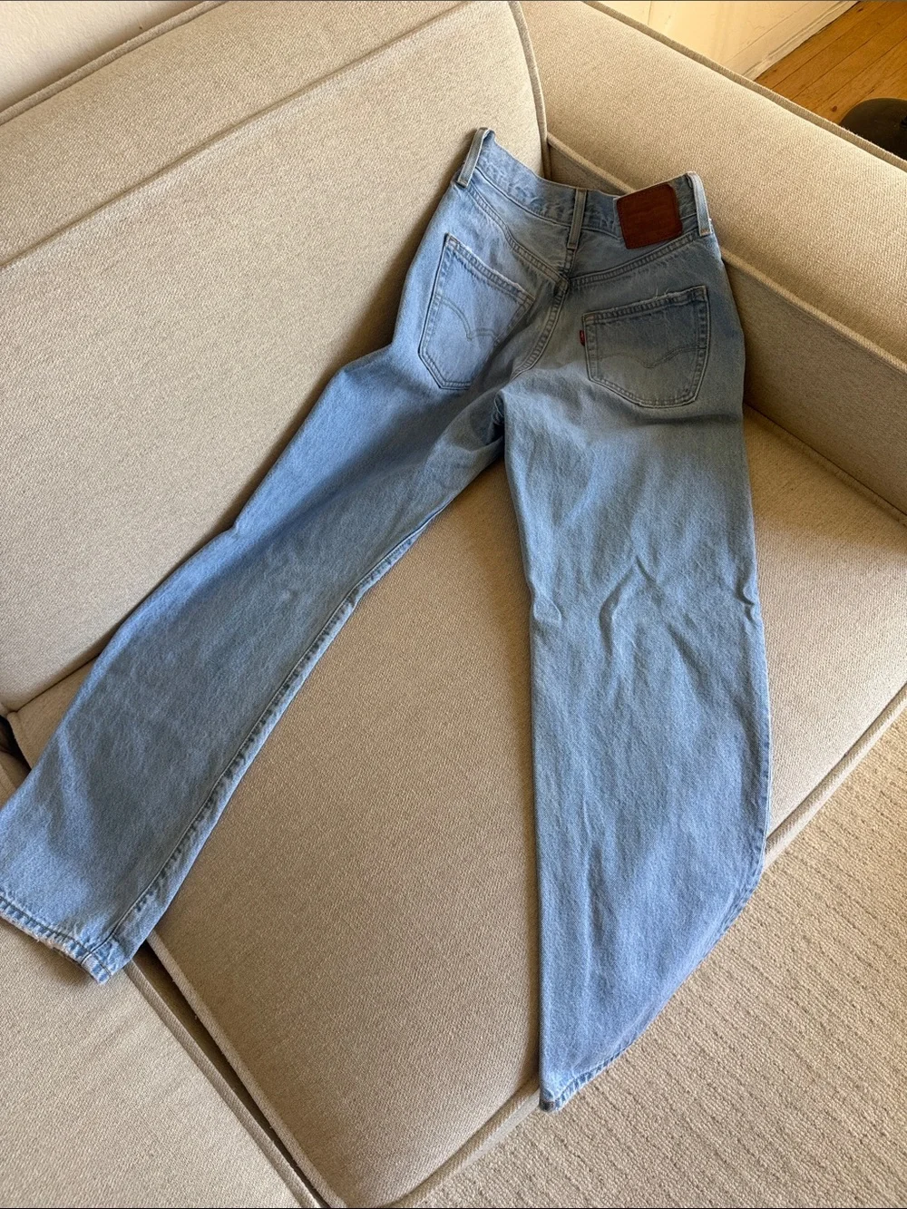 501 Levi's 90’s Light Blue Straight-Leg Jeans