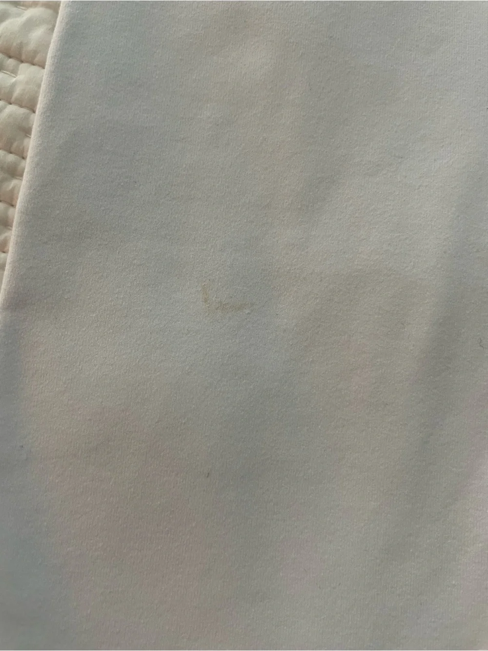 ALO Yoga soft white