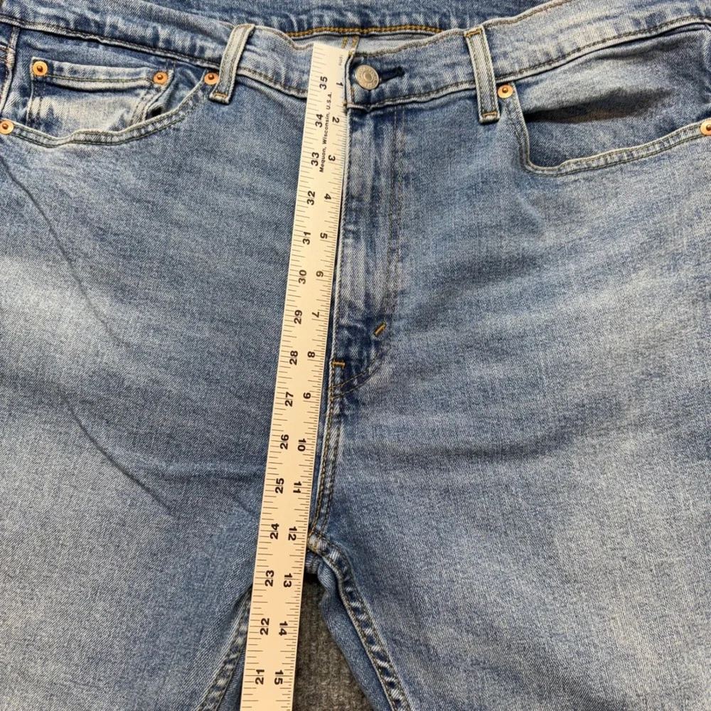 Levi's 505 38x34 Regular Fit Straight Leg‎ Jeans Medium Wash Classic Denim