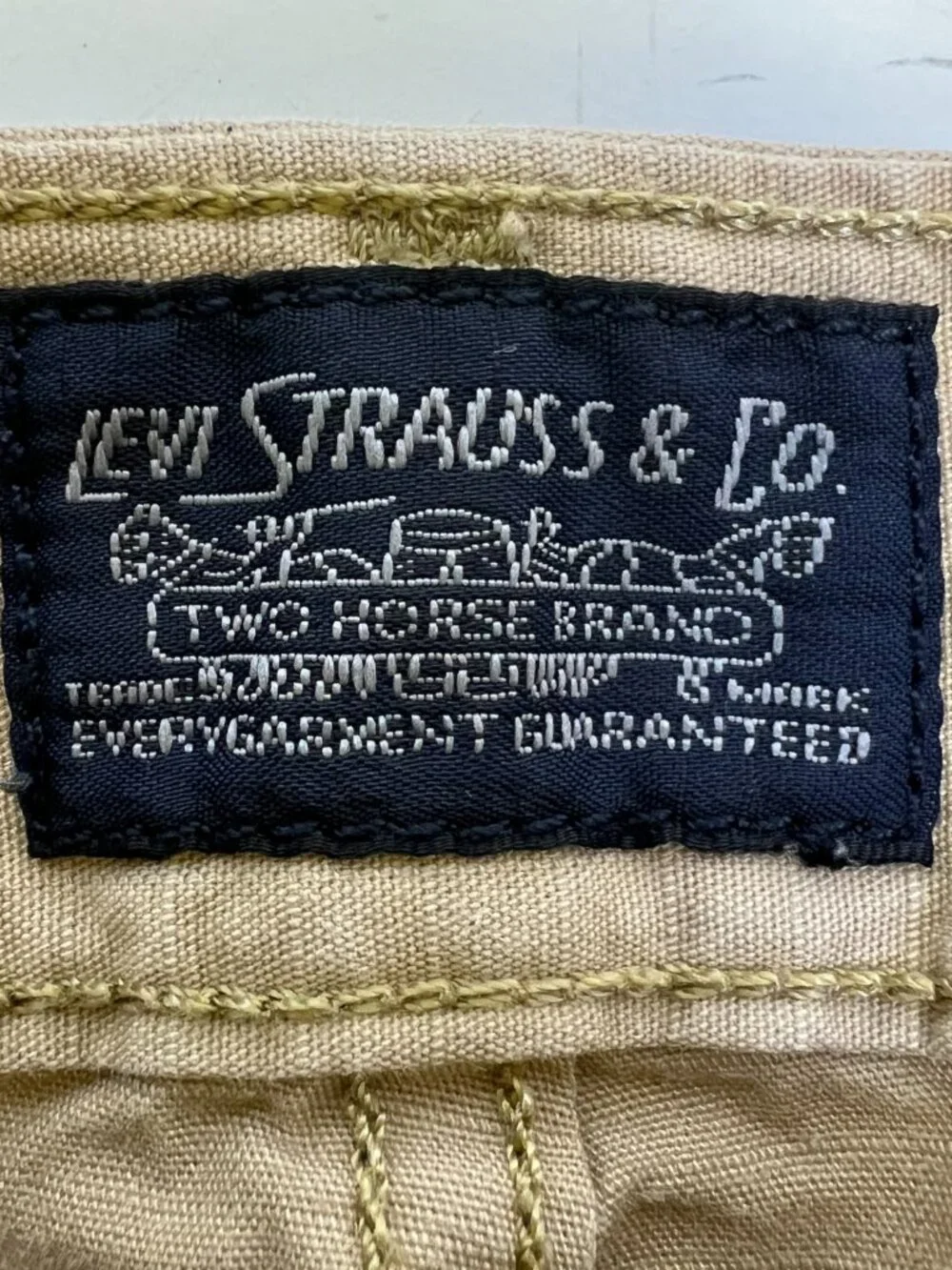 Levis khaki color they