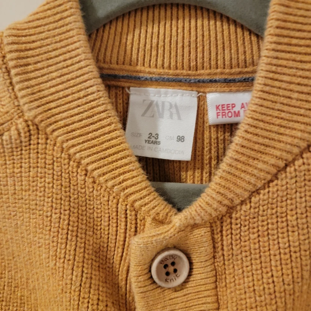 Zara chunky knit mustard yellow color cardigan sweater 2-3t cm 98