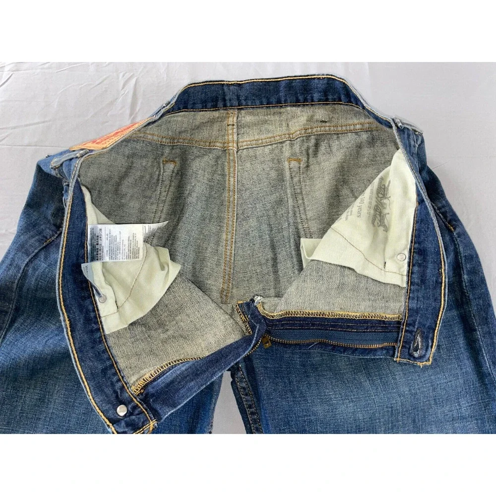 Levis this sharp