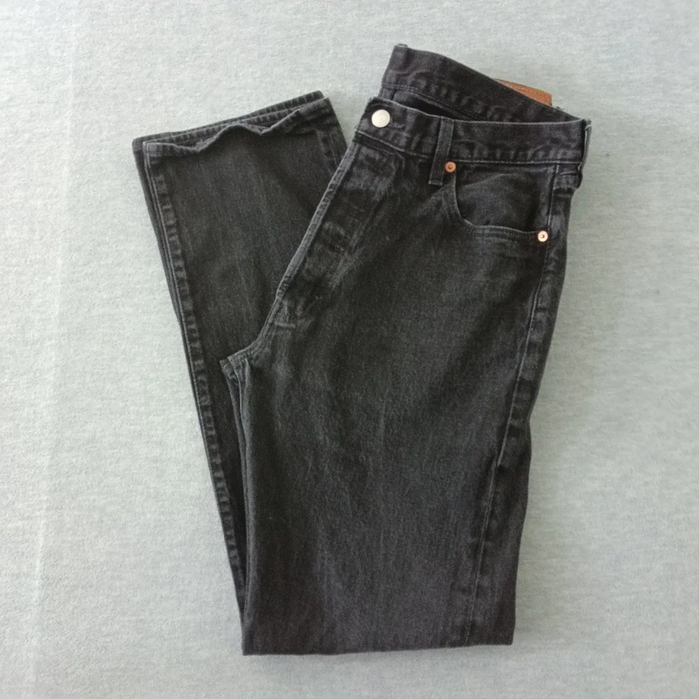 Levis Premium 501 Original Fit Jeans Mens 36x34 Black Straight Leg 00501-2456
