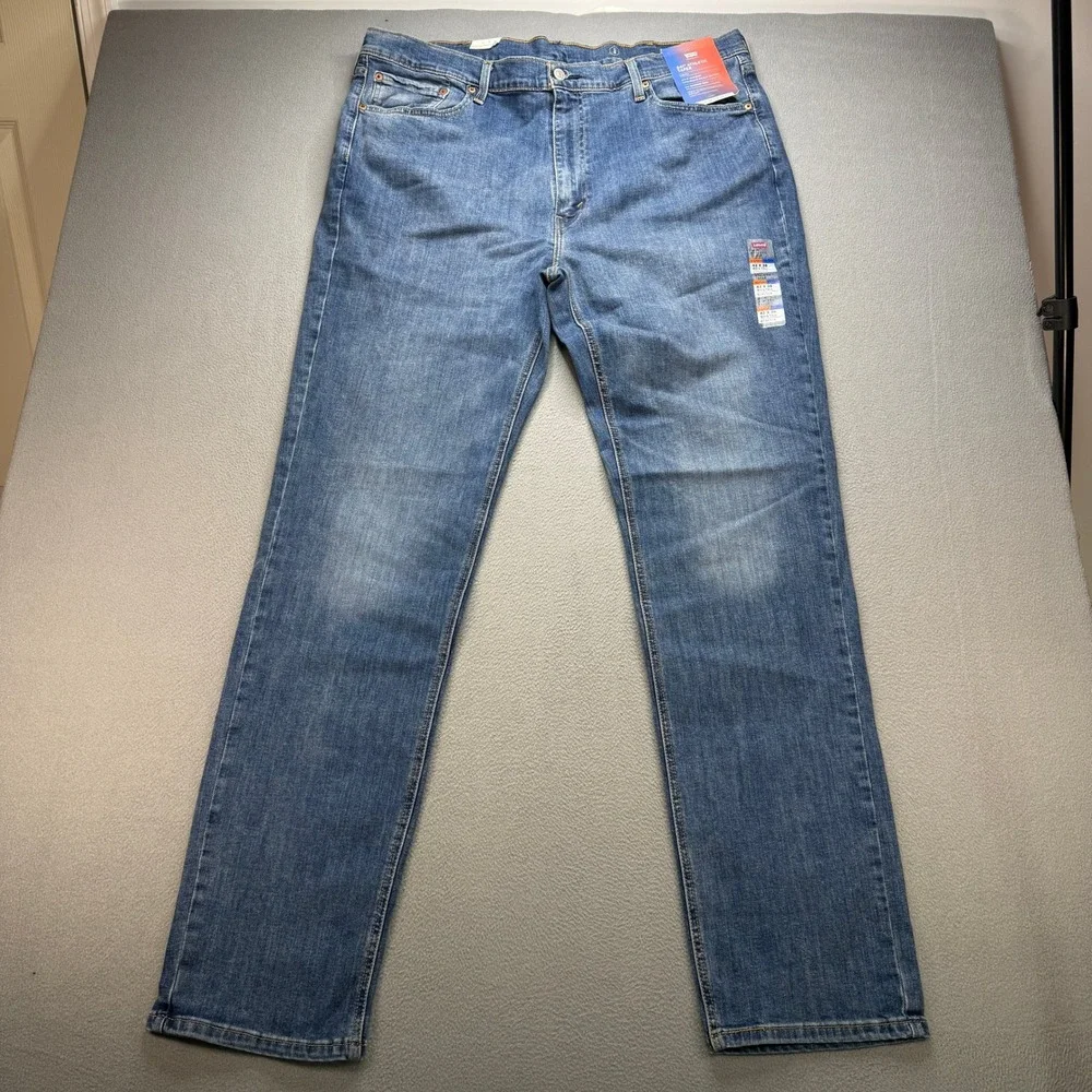 Levis athletic taper day